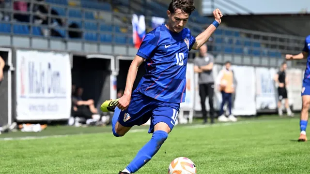 Hrvatski nogometni savez : Hrvatska u drugom nastupu pobijedila Albaniju