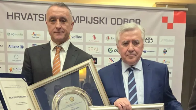 Hrvatski nogometni savez  za Sportsku Hrvatsku