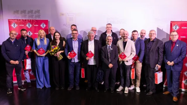 Aktivnosti HRS-a: Medijski tim dobitnik »Priznanja za medijsku službu« HZSN-a