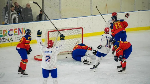 Hrvatski savez hokeja na ledu ⓕ za Sportsku Hrvatsku