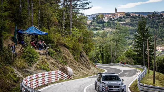 Hrvatski auto i karting savez  za Sportsku Hrvatsku