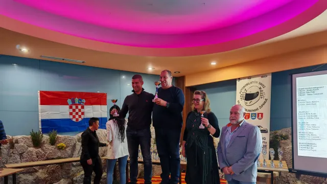 Hrvatski auto i karting savez  za Sportsku Hrvatsku