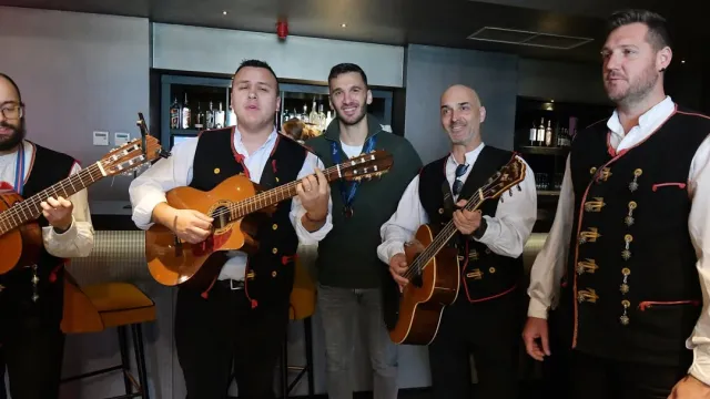 ZŠ Šibensko-kninske županije ⓕ: Svečani doček kapetana Franca Jelovčića nakon povijesne bronce!