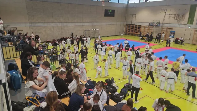 Zajednica športskih saveza i udruga Splitsko-dalmatinske županije ⓕ za Sportsku Hrvatsku