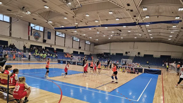 Tristotinjak malih rukometa&scaron;ica i rukometa&scaron;a nastupilo na 2. Memorijalnom turniru »Martina Toki&cacute;« u mini rukometu